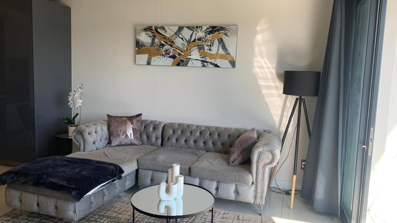 The Paramount Houghton Apartment